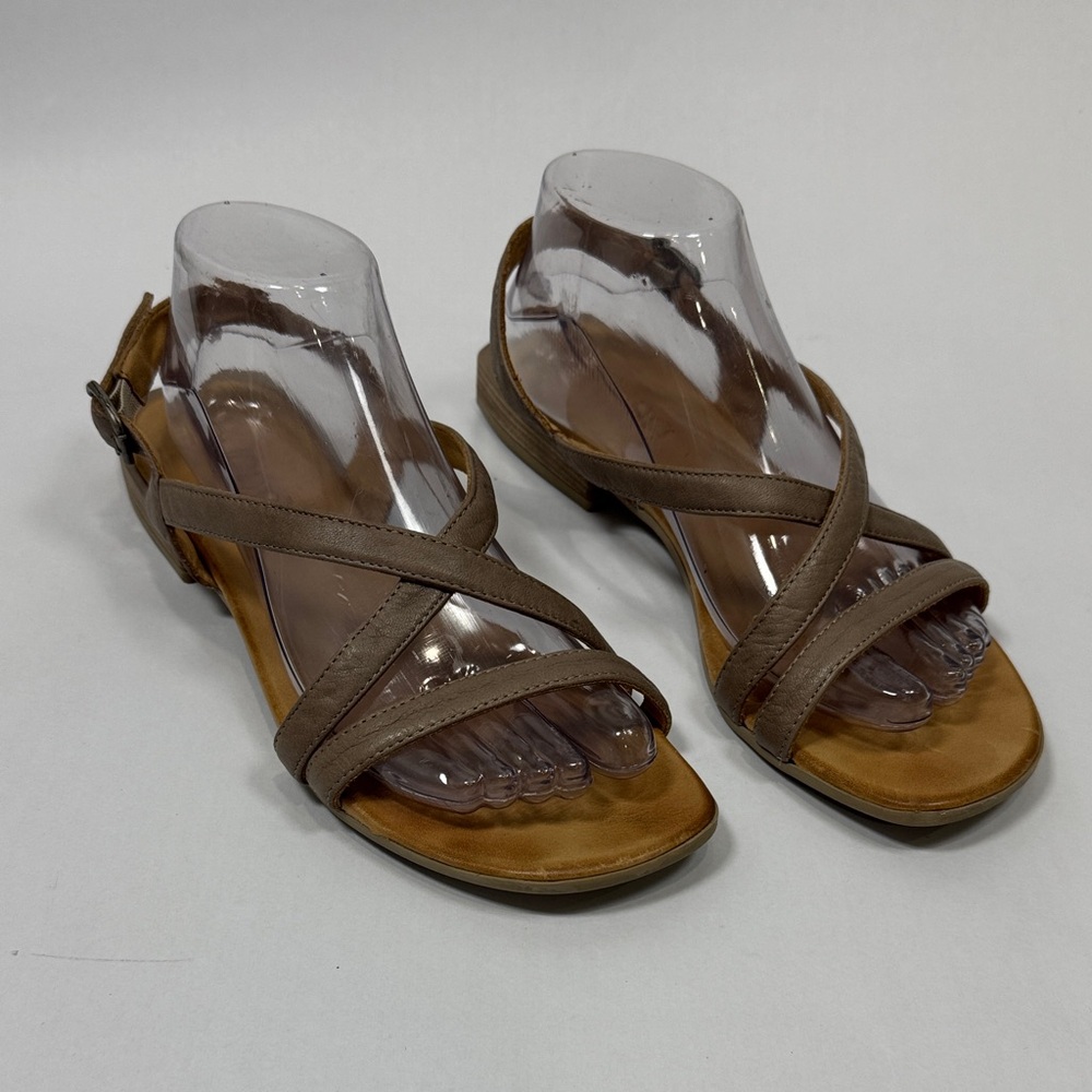 Bueno Brown leather Strappy Sandals